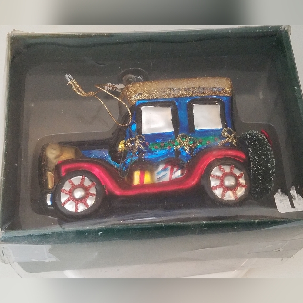 Kurt S Adler Polonaise Classic Car Ornament Wreath Gifts